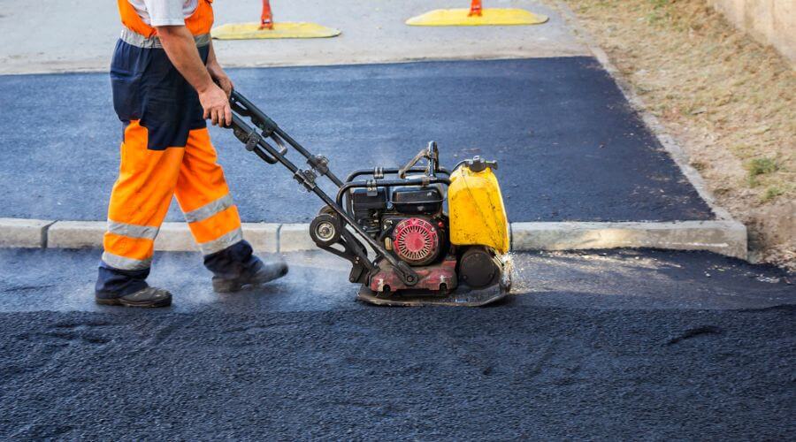 Professional gutter cleaning in Belvedere Tiburon, CA